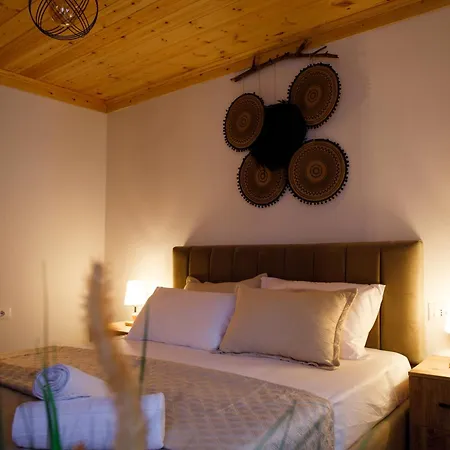 Guva 4* Gjirokastër